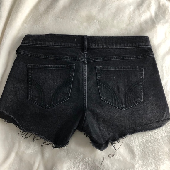 ✨Holister Faded Black Short Shorts ✨ - Picture 3 of 3
